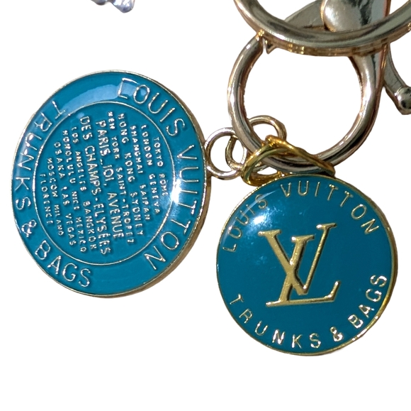 Louis Vuitton Trunks & Bags Charms (2) - Picture 8 of 11